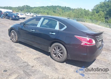 2015 Nissan Altima 2.5 S z USA, uszkodzony, nr VIN 1N4AL3AP9FN897183
